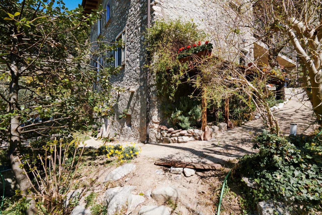 Casa Lume Villa ตอสโกลาโน มาแดร์โน ภายนอก รูปภาพ